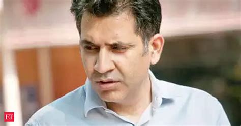 Supreme Court grants 15-day interim bail to Unitech ex-promoter Sanjay ...