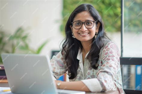 Indian Business Women 的图像结果