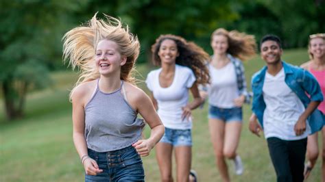 Navigating Teen Years with Fitness: Promoting Healthy Habits