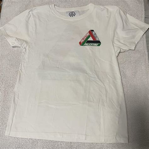 Palace Men's T-shirt | Depop