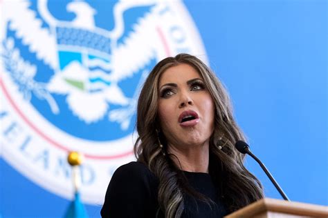 ICE recruits struggling to pass fitness test with 15 push-ups and 32 ...