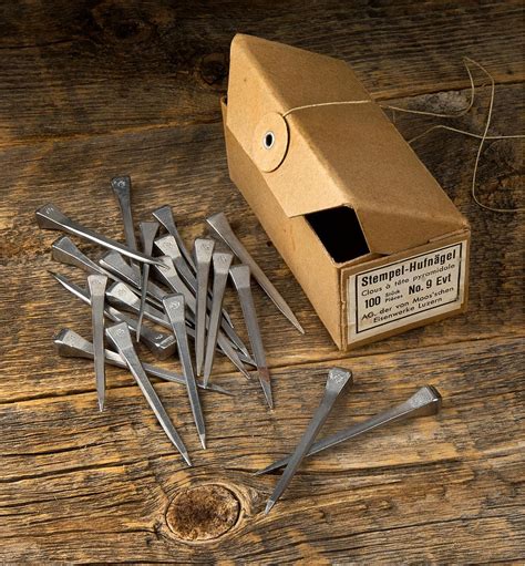Vintage Horseshoe Nails - Lee Valley Tools