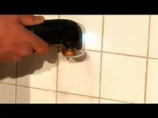 Replace Bathroom Tile by How To Remove Replace One Bathroom Tile Ceramic Tile Replace Bathroom Tile