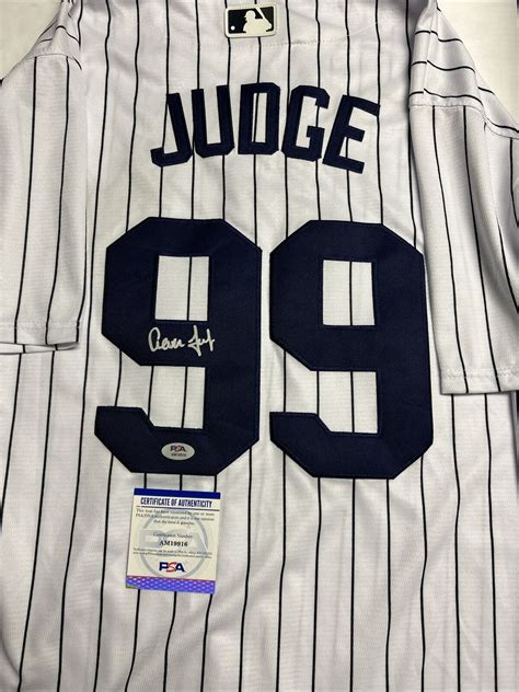 Aaron Judge Autographed Memorabilia | Signed Photo, Jersey ...