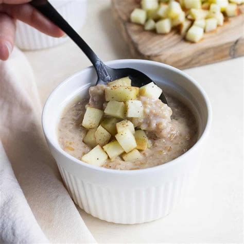 Cracked Wheat and Milk Hot Breakfast Cereal