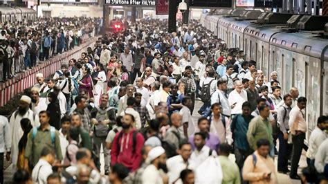 Sanpada tender sparks rumours on 15-car Harbour line trains; Railways ...