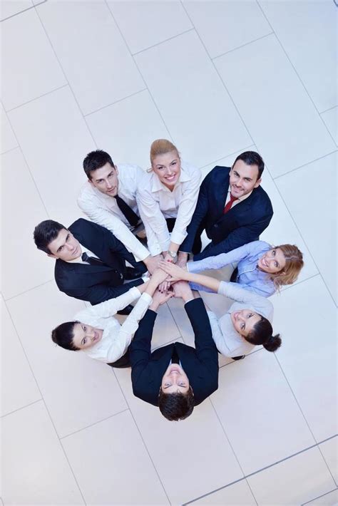 Partnership Poster Design 的图像结果