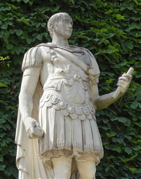 Statue Of Julius Caesar