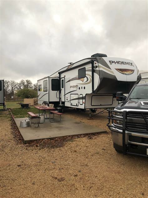 Oakwood RV Resort | Fredericksburg, Texas