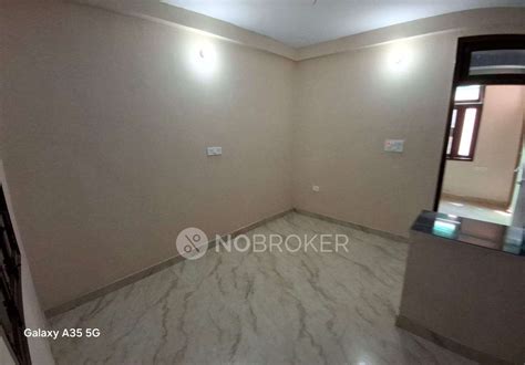 Property for rent in Saraswati Kunj Colony Main Road for Rs 10000 ...
