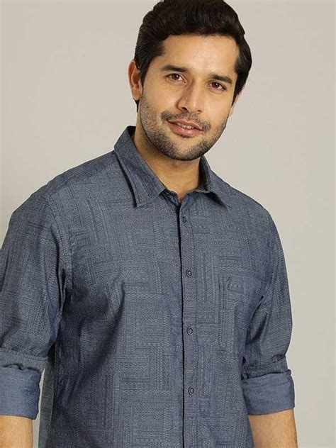 Buy Men Printed Full Sleeve Cotton Shirt Online | Indian Terrain