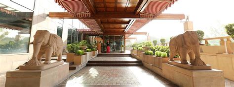 Hotels Near Delhi Airport & IGI T-3 | 5-Star Hotel Near Airport