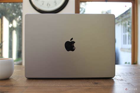 MacBook Back 的图像结果
