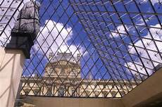 prezzo ingresso louvre sotto la piramide louvre immagine stock editoriale prezzo ingresso louvre sotto la piramide louvre immagine stock editoriale