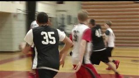 Fort Madison basketball team succeeds with big picture mindset | wqad.com