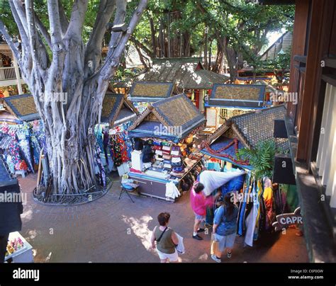 International Market Place Shopping Centre, Waikiki Beach, Honolulu ...