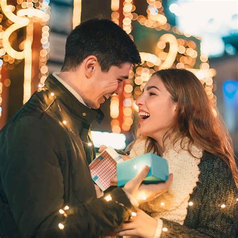 25 fun Christmas date ideas for teenage couples | My Sweet Home Life