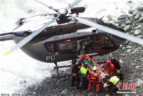 秘鲁一载有50余人大巴坠崖 至少25人死亡 - 图片 - 资讯 - 海外网
