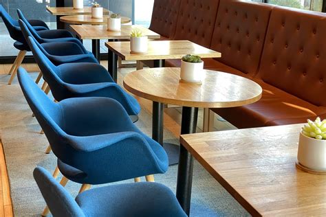 Wood Restaurant Tables – WD Walls