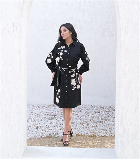 Noir Petaline Dress – anantam