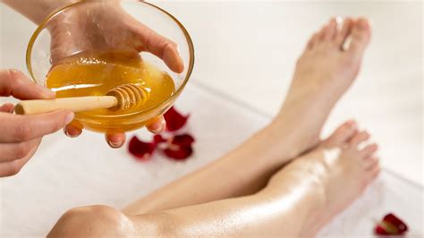 How to pick the right type of wax for hair removal