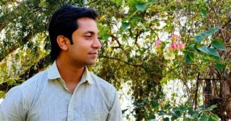 यदि मैं दूसरा व्यक्ति होता तो आस-पास की सभी चीज़ों को दूसरी नज़र से ...