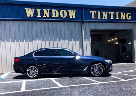 6 Tips for Choosing a Window Tint Percentage for Your Car