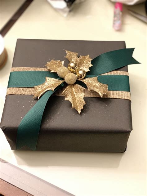 How to wrap christmas presents 10 ideas to take your presents to the ...