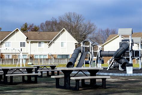 Country Lake Apartments | Van Rooy Properties (Corp Site)