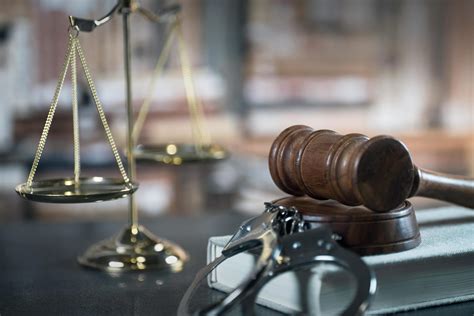 Intoxicación Pública (PC 647(f)) en LA: ¿Merece la pena luchar ...