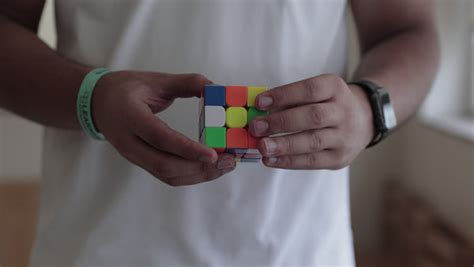 Learn to Solve the Rubik’s Cube Easily | AceCubing | Award-Winning