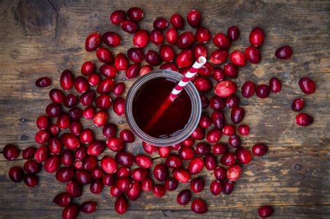 Is Cranberry Juice Good for Your Kidneys? | The Healthy