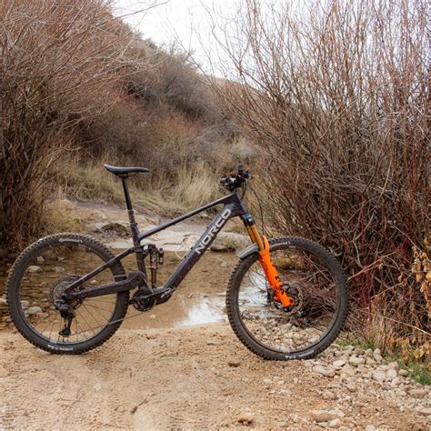 New Haro Carbon Mountain Bikes: Greer & Daley First Look - BikeMag