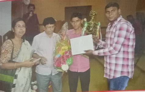 DEROZIO MEMORIAL COLLEGE