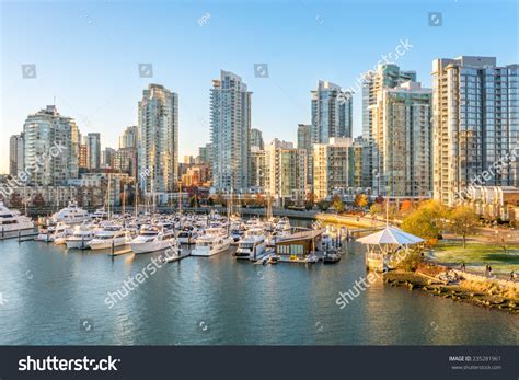 Downtown Vancouver: Over 35,331 Royalty-Free Licensable Stock Photos ...