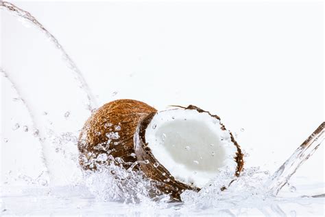 Agua de coco: beneficios y propiedades - México Desconocido