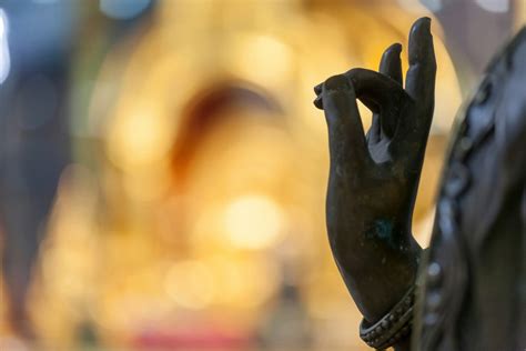 A Spiritual Tapestry: Exploring the Diversity of Religions in Angola - Afro Discovery