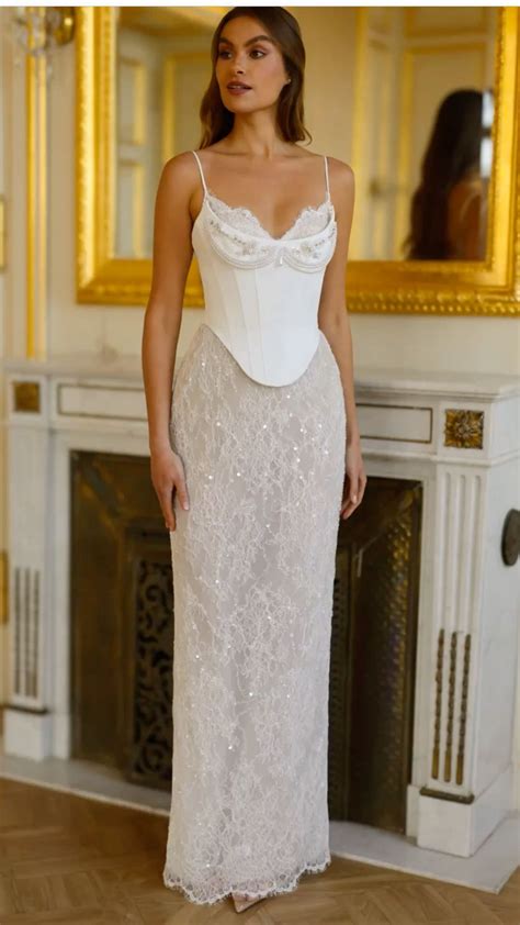 Pin by Tiaraaa on Desain in 2025 | Stylish wedding dresses, Stunning wedding dresses, Rehearsal ...