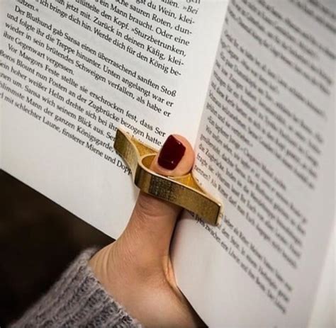 So nice for reading while lying down : r/DidntKnowIWantedThat