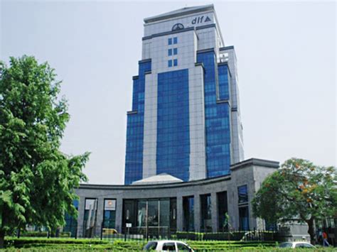 DLF Plaza Tower DLF Phase 1, Gurgaon - 16500 sq.ft. | Commercial Office ...