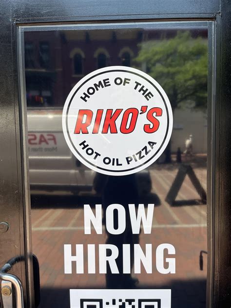 What in the blazes is a hot oil pizza?! : r/burlington