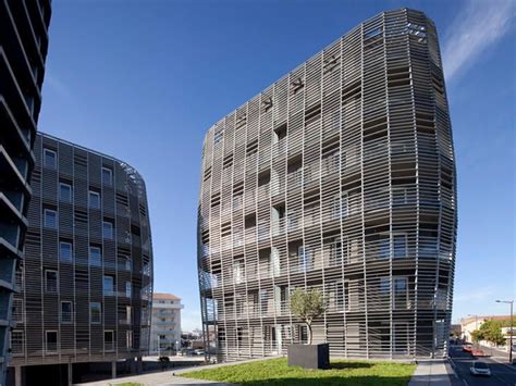 Building with Screen 的图像结果