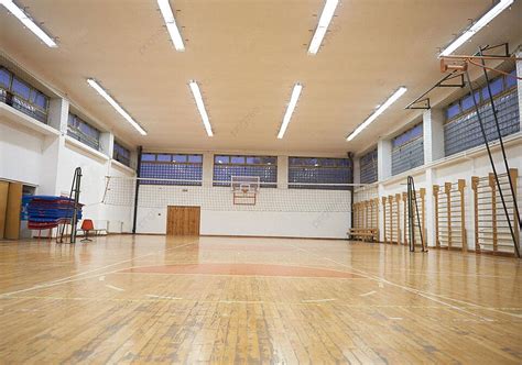 School Gym 的图像结果