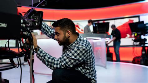 Teleprompter Operator 的图像结果