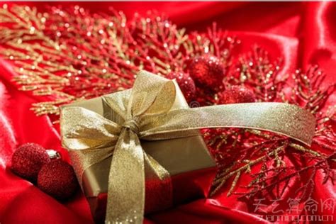 不吃鸡送什么礼物最新素材