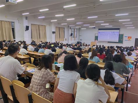 学院留学生在首届“山海青缘—我的留学青岛故事”系列大赛中喜获佳绩