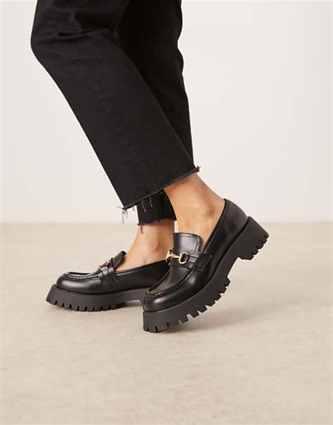 Heels 的图像结果