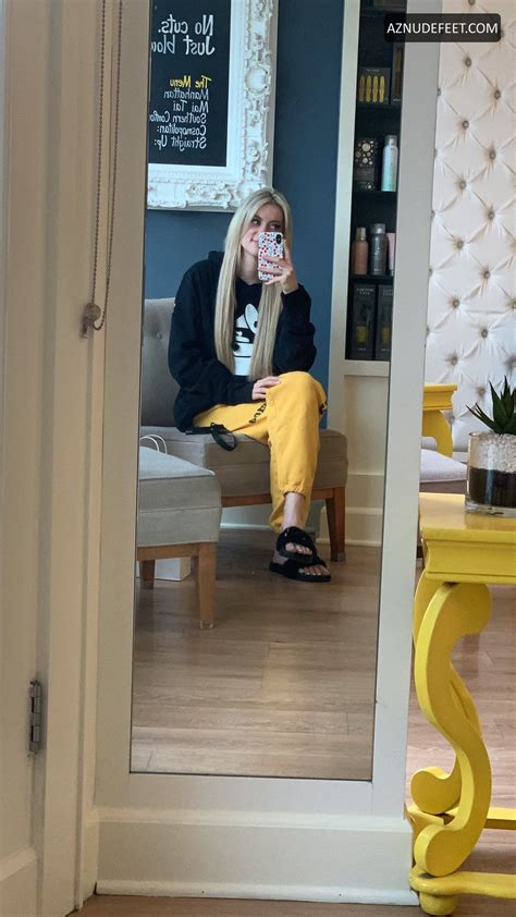 ASHLY SCHWAN Feet - AZNudeFeet