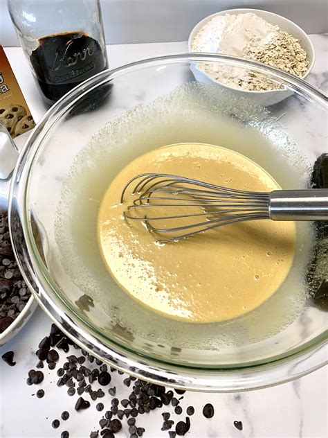 Low Sodium Chocolate Chip Oatmeal Cookies Recipe - The Lazy K Kitchen