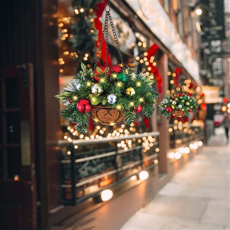 Download "Get into the Holiday spirit with these cute Christmas lights ...